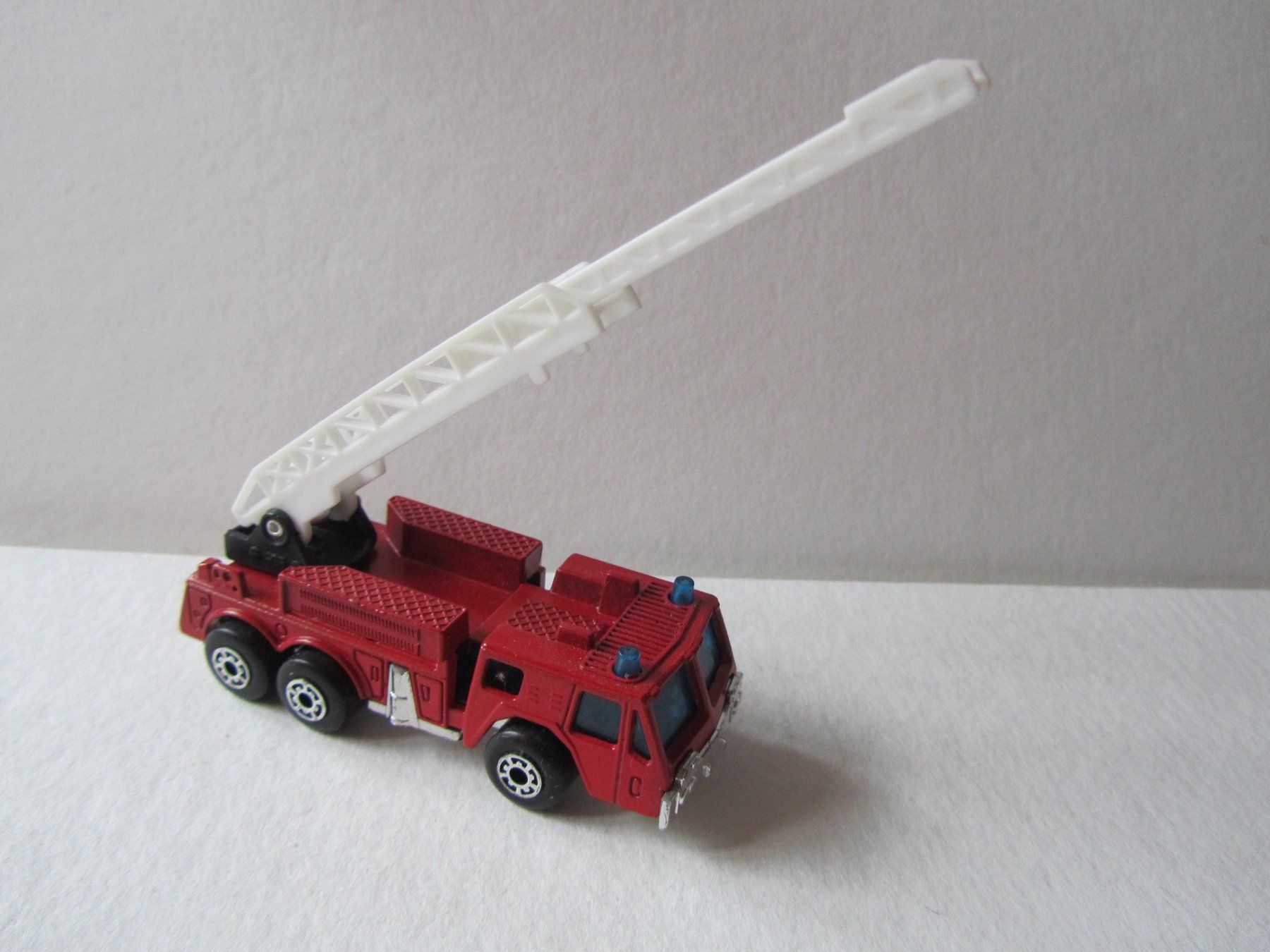 Matchbox Voitures modèles: Fire Engine, Matchbox Macau, unbespielt – D'occasion à Weiningen ZH par dietsch57 4