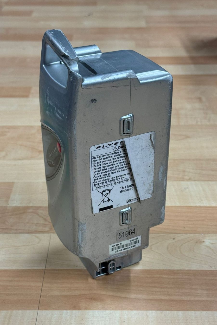 Flyer Batterie: Flyer NKY224B02 26V/10Ah – Difettoso da Aristau venduto da SwissVolts_Akkus 2