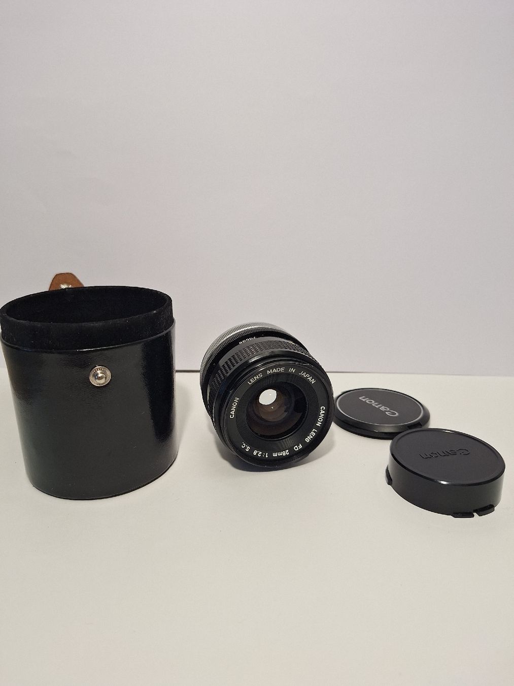 Canon Obiettivi: Objektiv Canon 28 mm, 1:2,8 – Usato da Pfäffikon SZ venduto da TobyPeterson