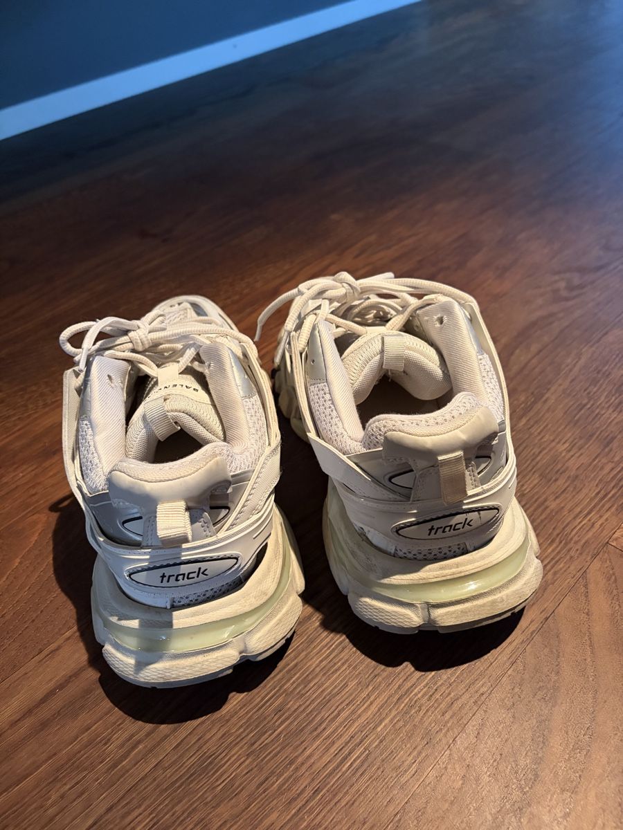 Balenciaga Scarpe da uomo: Balenciaga Track Sneaker All white  – Usato da Zürich venduto da blavatsky 1