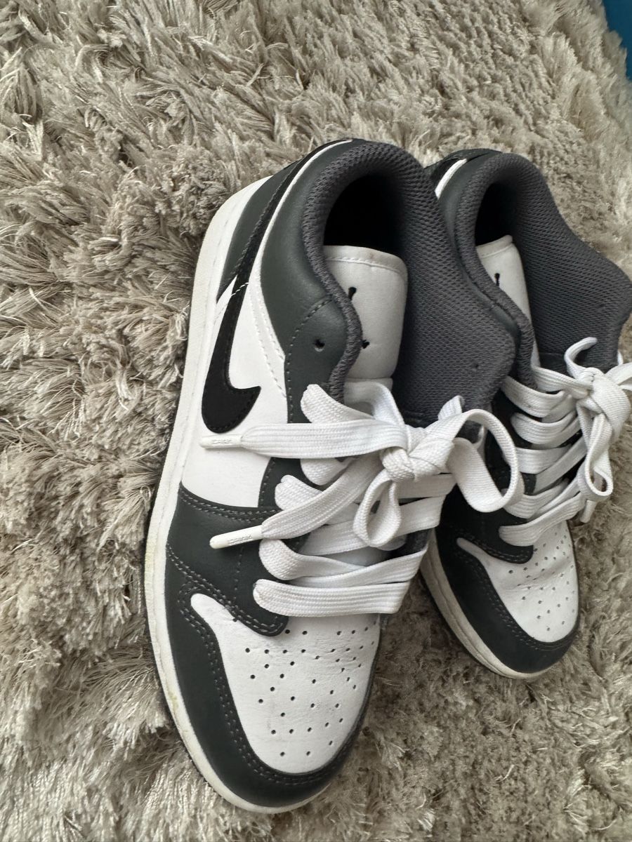 Scarpe da uomo: Jordan Air 1 mid Grösse 36 – Nuovo (secondo la descrizione) da Frauenfeld venduto da Goldbaer82 1