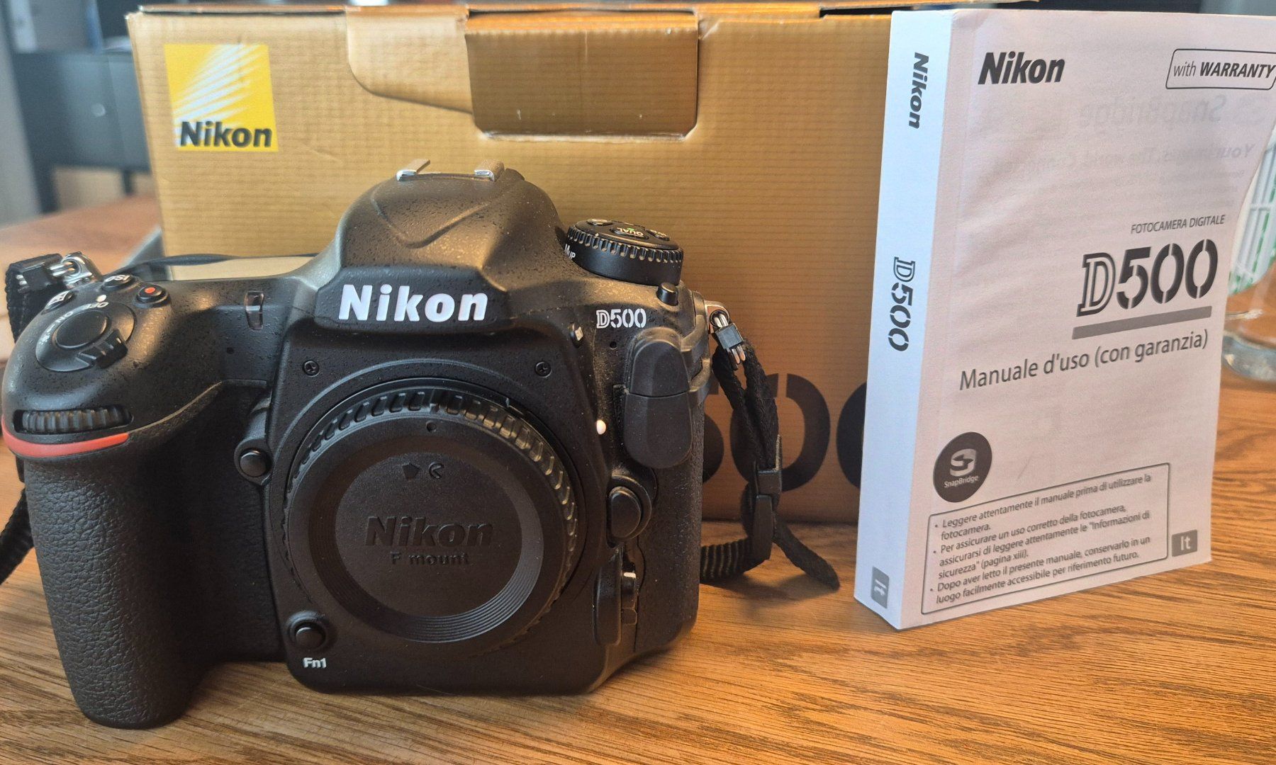 Nikon Fotocamera: Nikon D500 Body – Usato da Dotzigen venduto da Monebohne