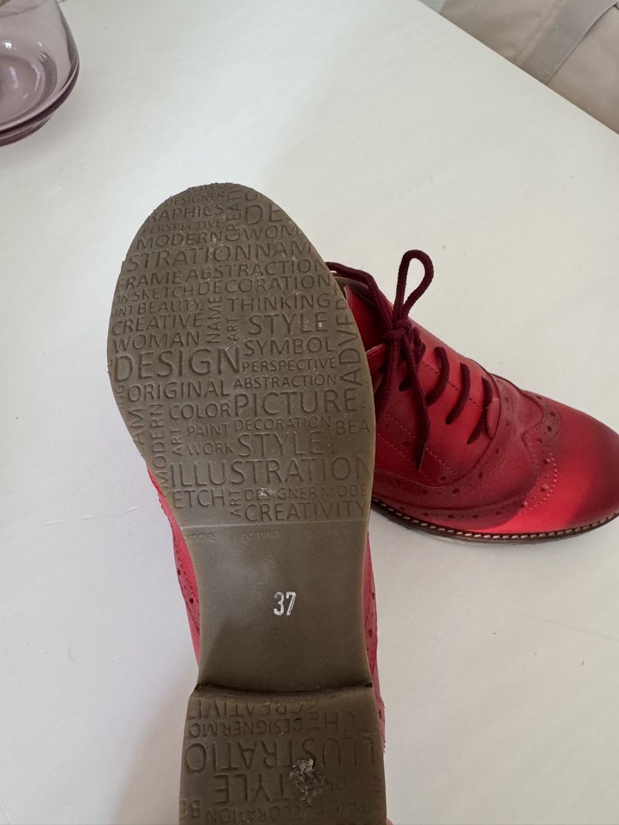 Chaussures femmes: Halbschuhe rot 37 neuwertig  – D'occasion à Oberglatt ZH par jul_nhy7 3