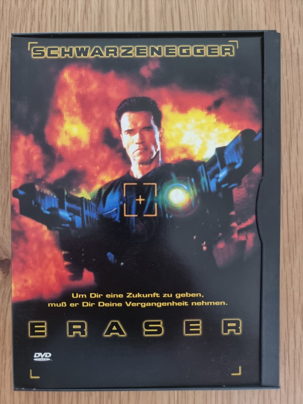 Tutti i DVDs: Eraser DVD mit Arnold Schwarzenegger - Action pur! – Usato da Näfels venduto da energie2925