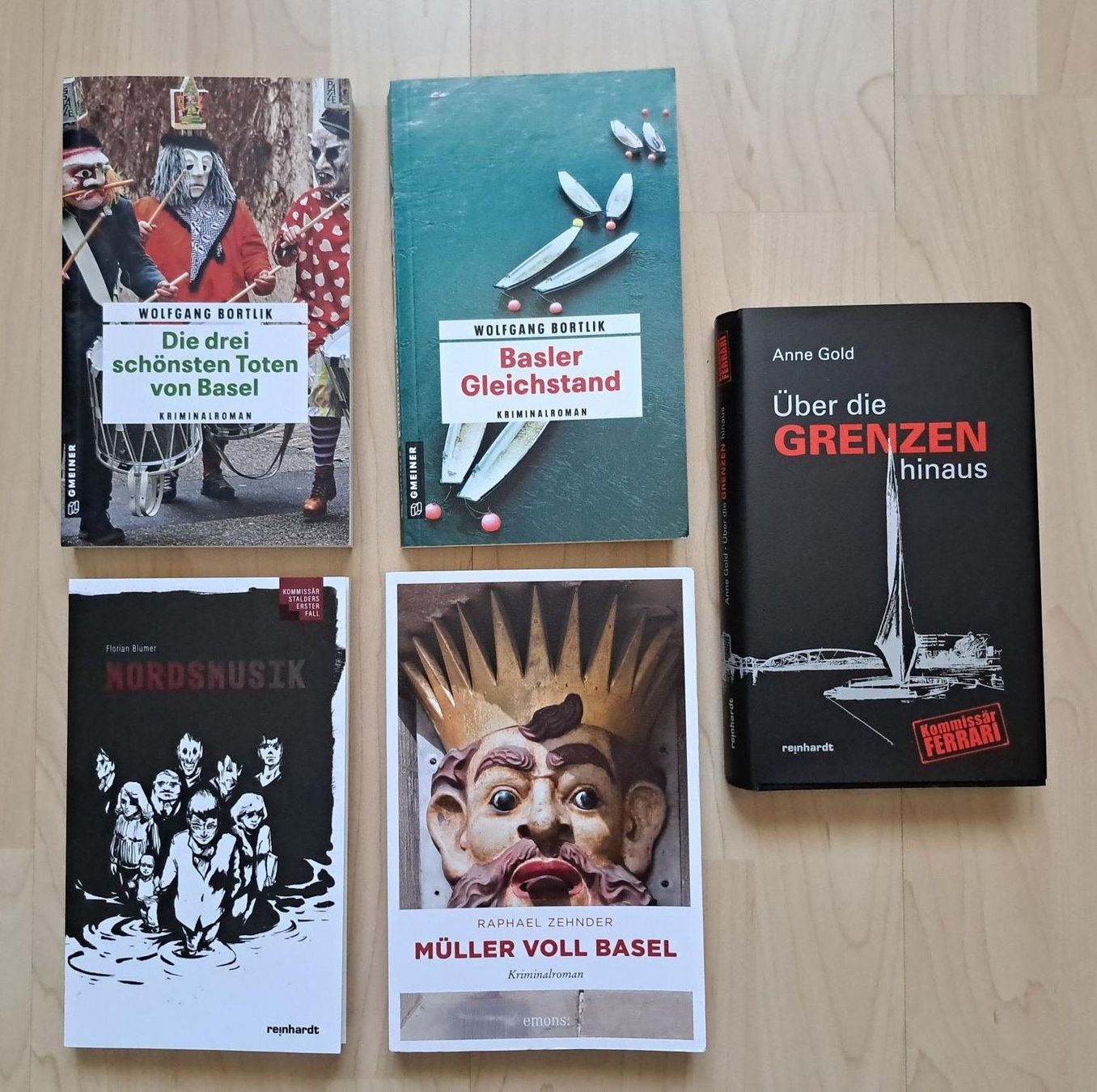 Libri: 5x Krimi, CH-Autoren – Usato da Basel venduto da Patiscat
