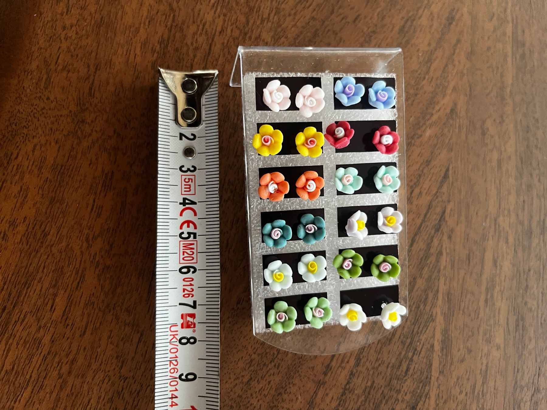 Orecchini pendenti & Orecchini a lobo: Blumen Ohrstecker Set, 12 Paar – Nuovo e nell'imballaggio originale da Gams venduto da Mariawicca 4