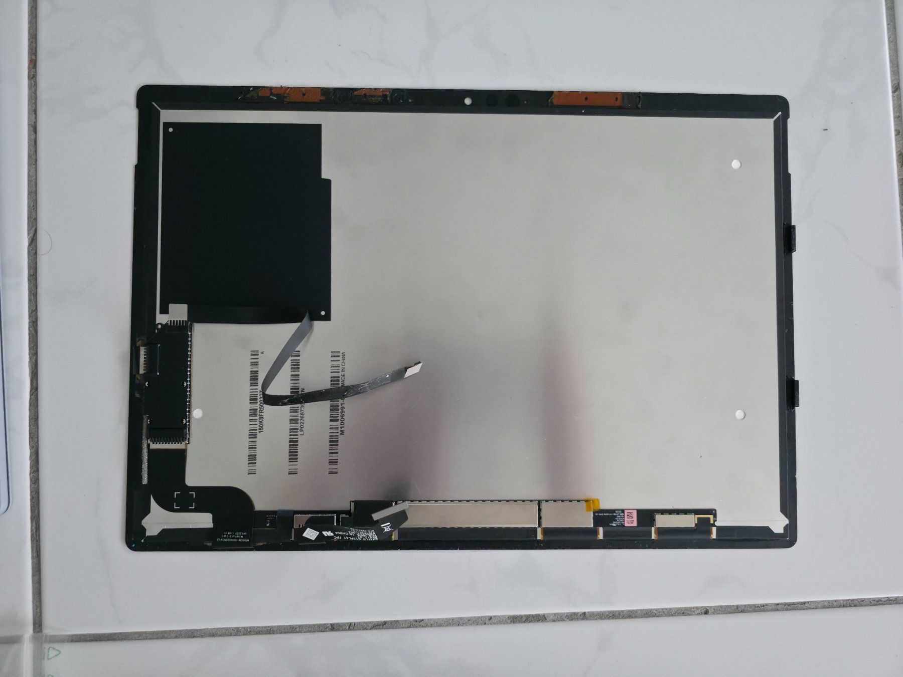 Microsoft Notebooks: Defektes SurfaceBook 3 – Defekt aus Luzern von i-ahhdisney 2