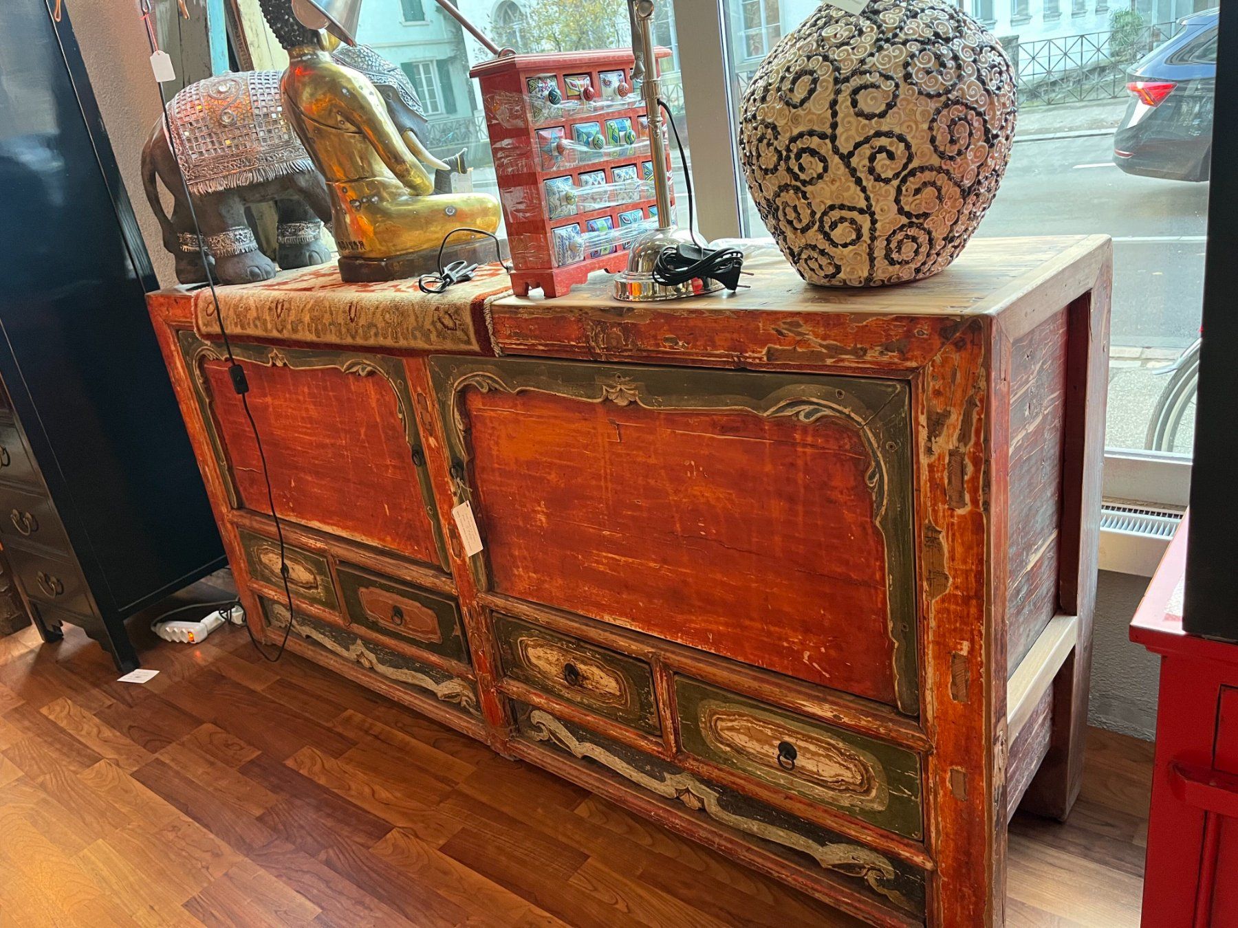 Cassettiere: Antikes Sideboard | LIQUIDATIONSVERKAUF – Nuovo (secondo la descrizione) da Zürich venduto da Hnikbay