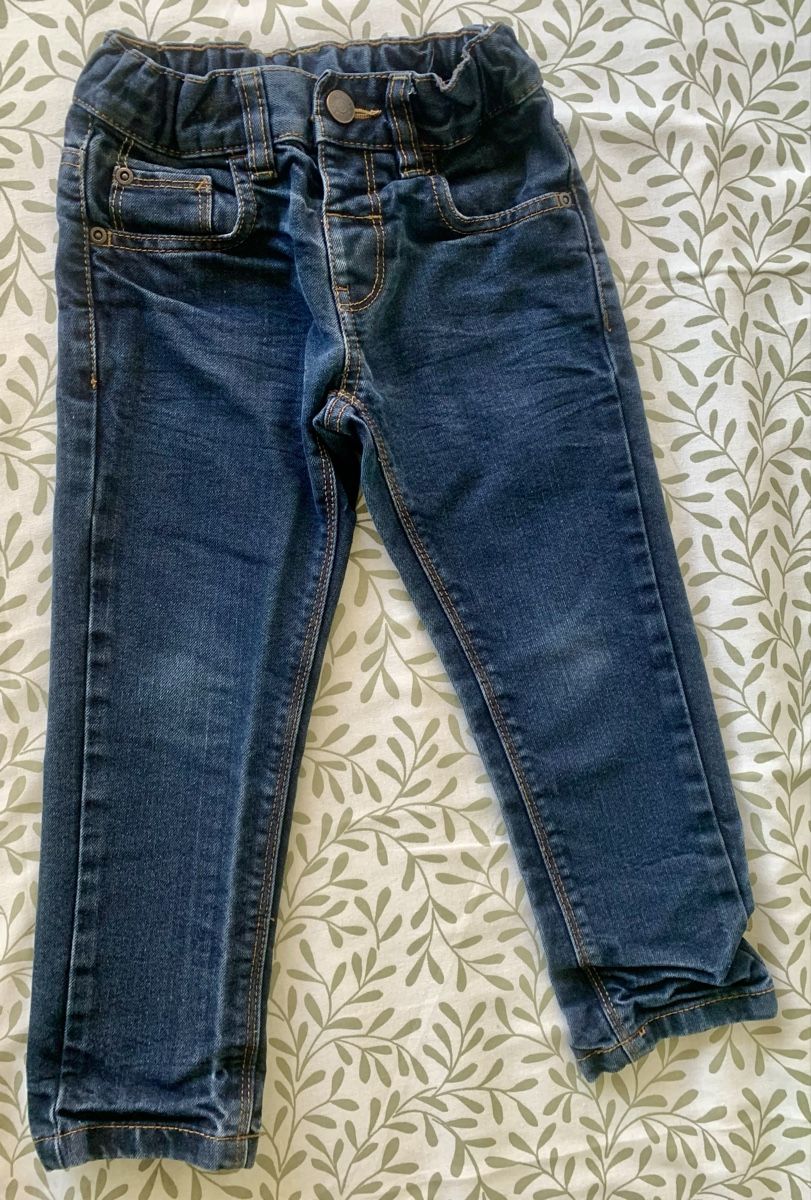 C&A Lotti & Set di vestiti: 2er Set Kinderjeans Grösse 104 – Usato da Baden venduto da nicolenia 1