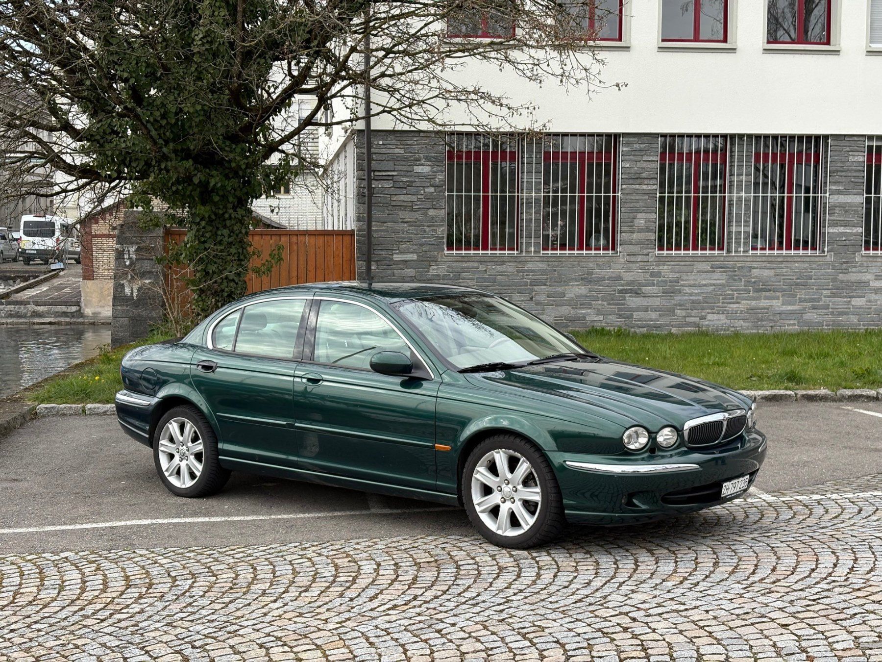 Jaguar Automobili: Jaguar X-Type 3.0 V6 – Difettoso da Männedorf venduto da hgclk00 2