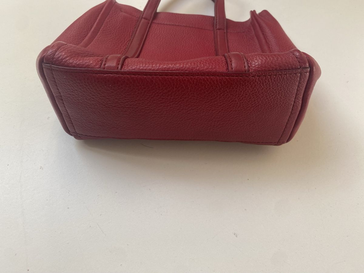Marc Jacobs Sacs femmes: Marc Jacobs Ledertasche, Bordeauxrot – D'occasion à Widen par juinl 2