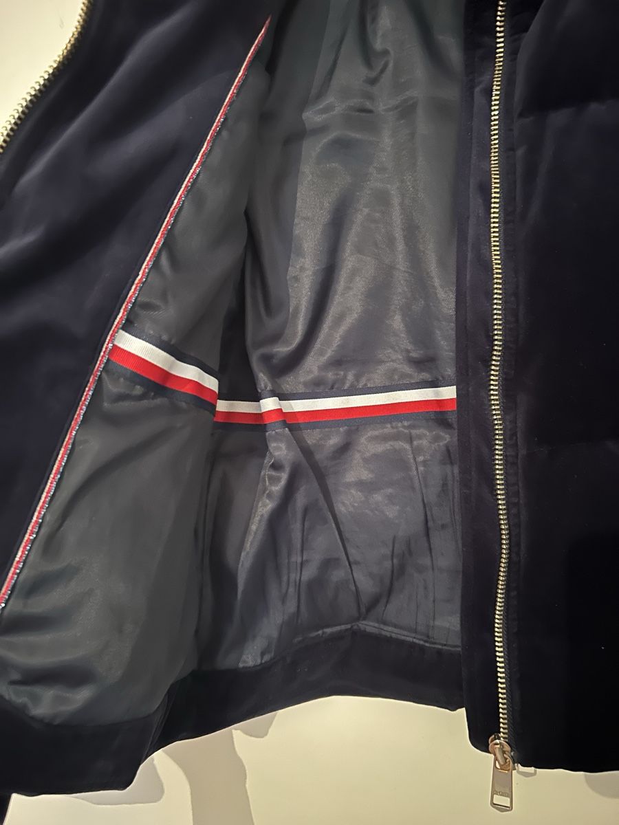 Tommy Hilfiger Giacche: Dunkelblaue Tommy Hilfiger Samt-Pufferjacke Gr. S – Usato da Wettingen venduto da sar_k7hg 1