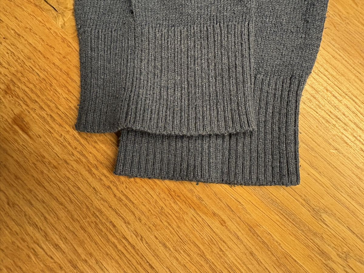Benetton Pullover & Sweatshirts: Pullover Benetton, 150 – Gebraucht aus Horgen von Rafnaf 4