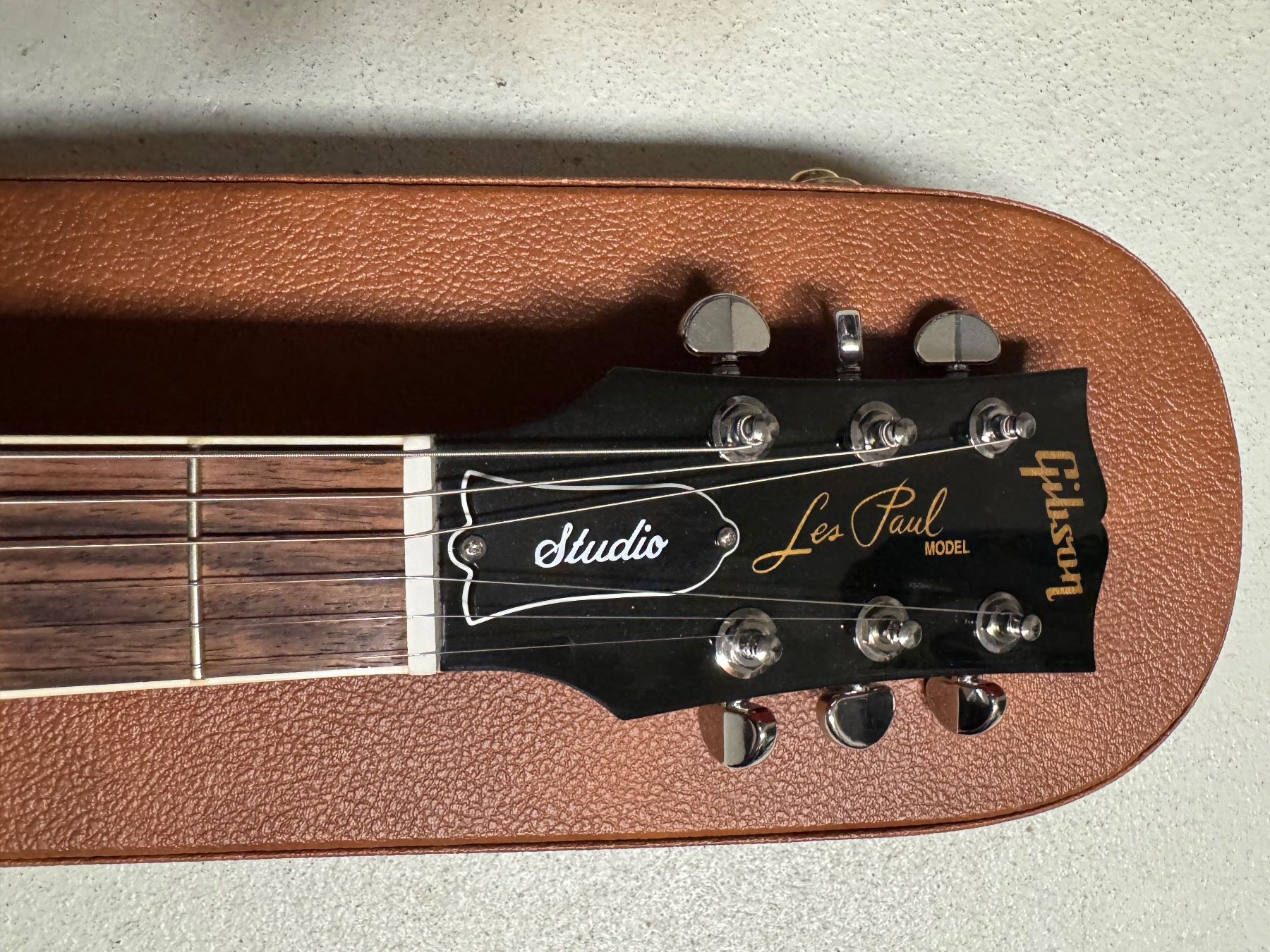 Strumenti musicali: Gibson LP Studio – Usato da Pfäffikon ZH venduto da MM8619 2