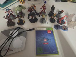 Disney Infinity 2.0 XBOX 360 mit 12 Figuren, Top Zustand!