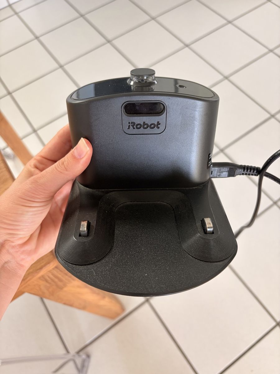 Irobot Staubsauger & Zubehör: iRobot Roomba 975 – Gebraucht aus Grenchen von _Nike_ 7