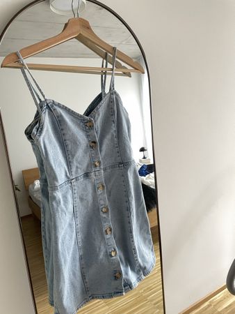 Jeanskleid mit Knöpfen, Grösse 36