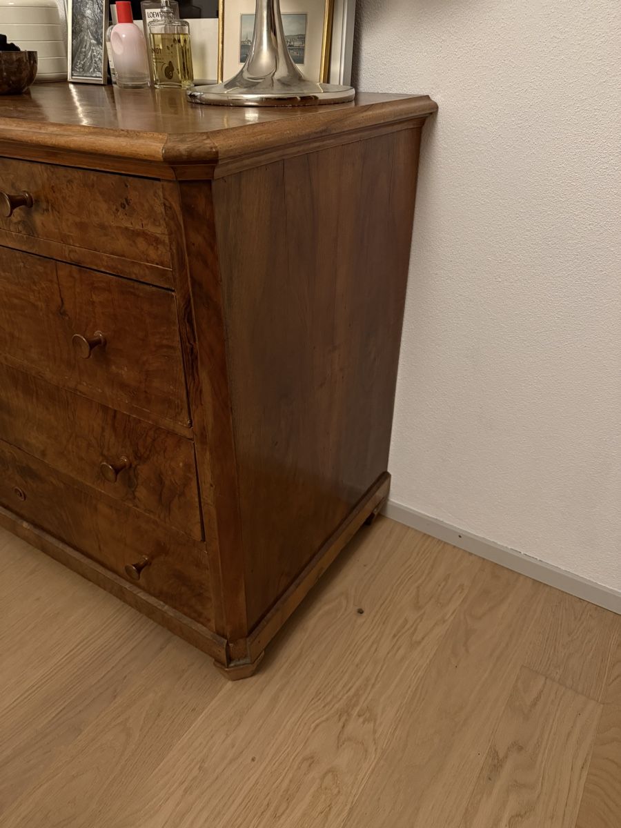 Cassettiere: Schöne alte Holzkommode – Usato da Zürich venduto da ncmv 1