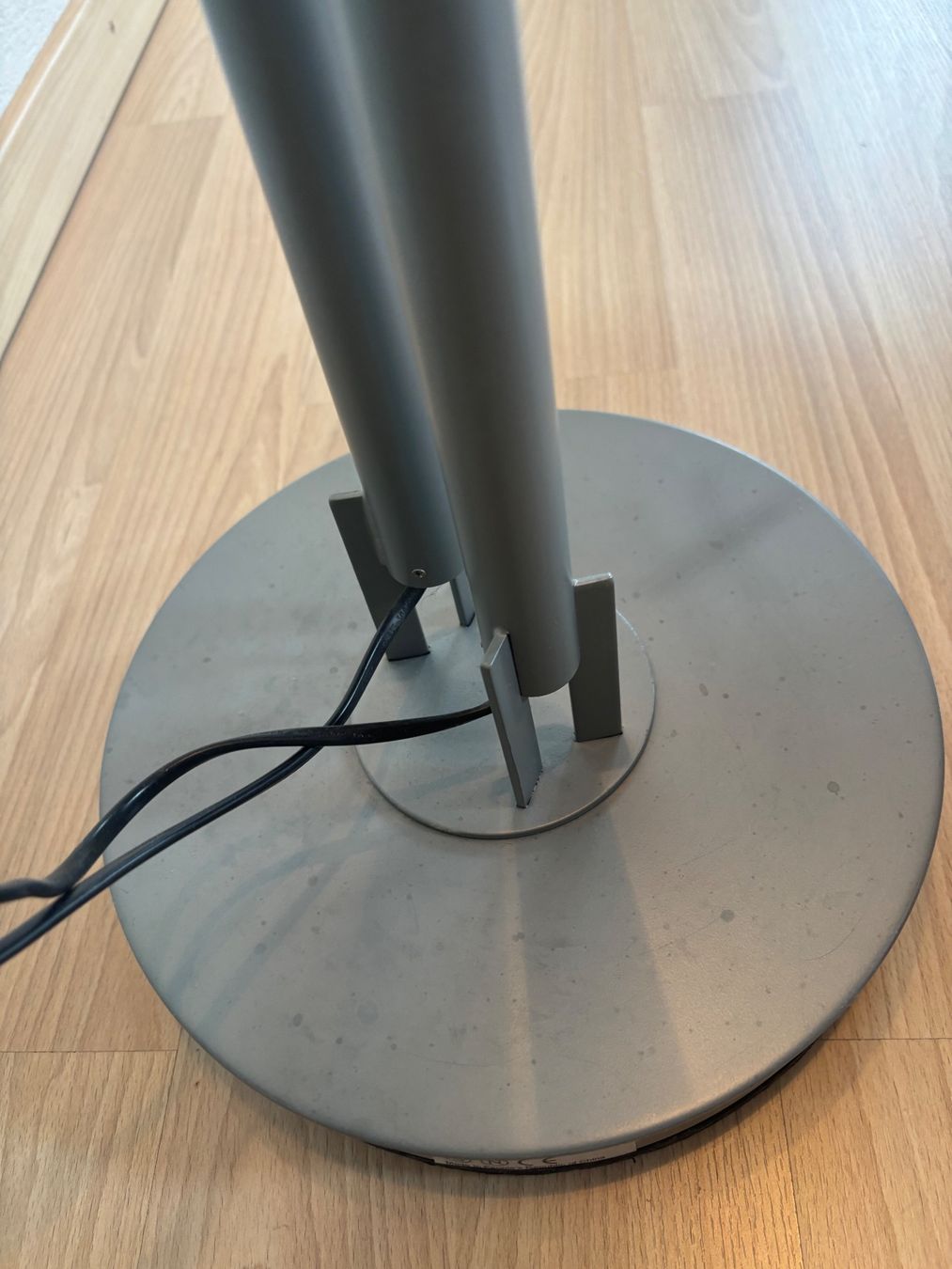 Lampade: 2 Stück Stehlampen – Usato da Stein AG venduto da gub_9ycx 4