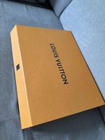 Scatola Louis Vuitton marrone arancione circa 40x30x6 cm