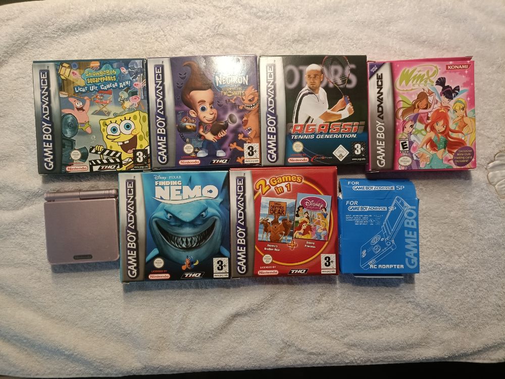 Gameboy Advance SP Rosa sowie 8 Spiele und Adapter (Neu (gemäss ...