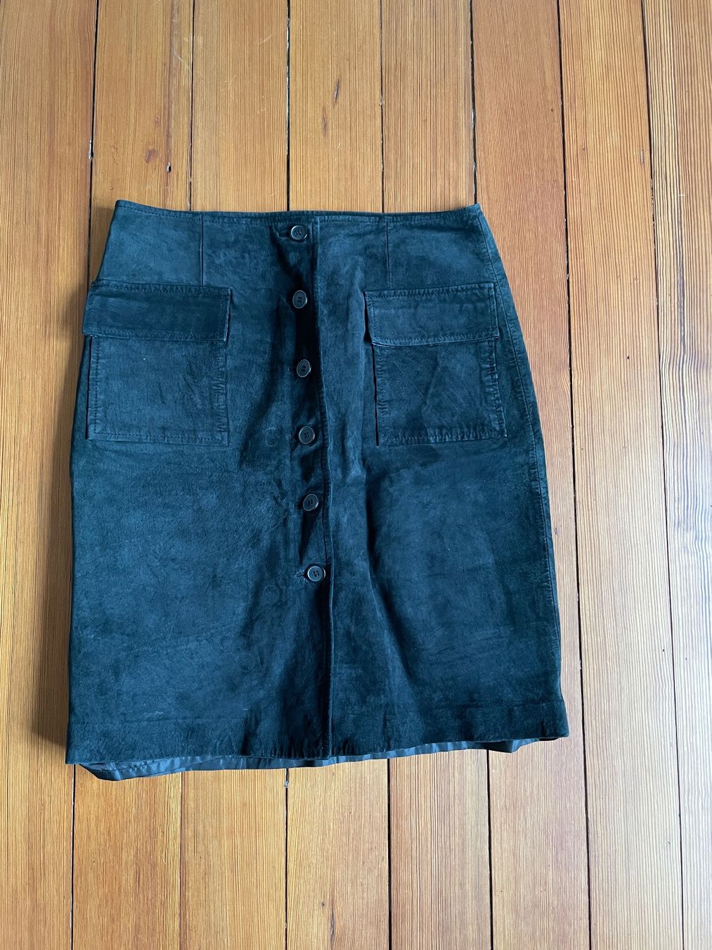 Gonne: vintage suede leather skirt – Usato da Zürich venduto da lulu_c