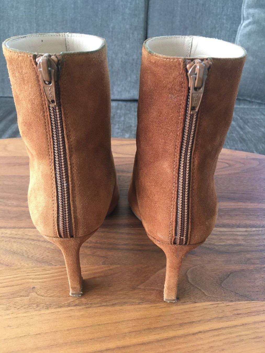 Stuart Weitzman Scarpe da donna: Stiefeletten, Wildleder, Beige, Stuart Weitzman, 9 cm – Usato da Zürich venduto da ancillaschmidhauser 2
