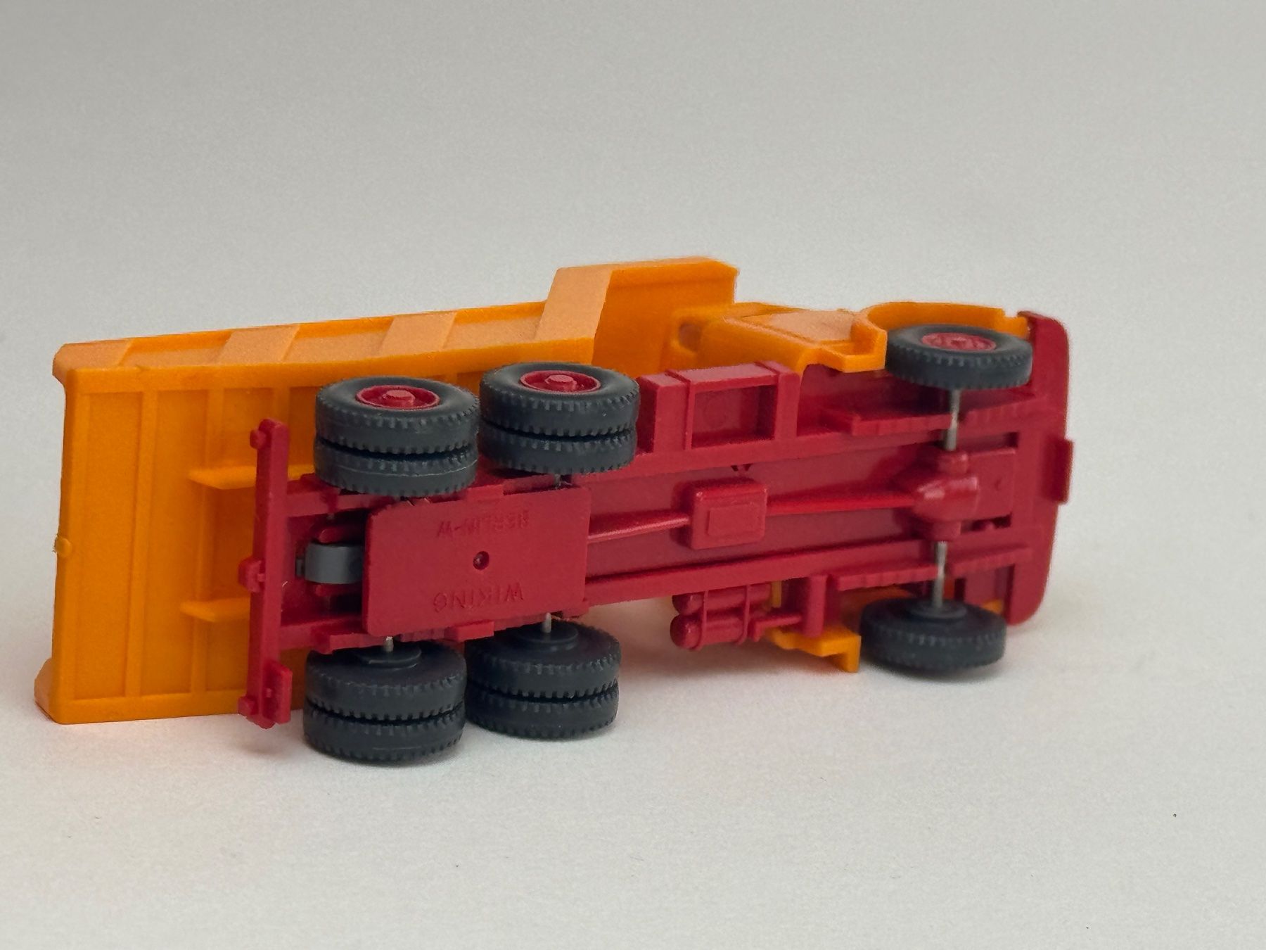 Wiking Modellini d'auto: RI- Wiking MAN Muldenkipper orange – Usato da Elm venduto da Wikmtz 2