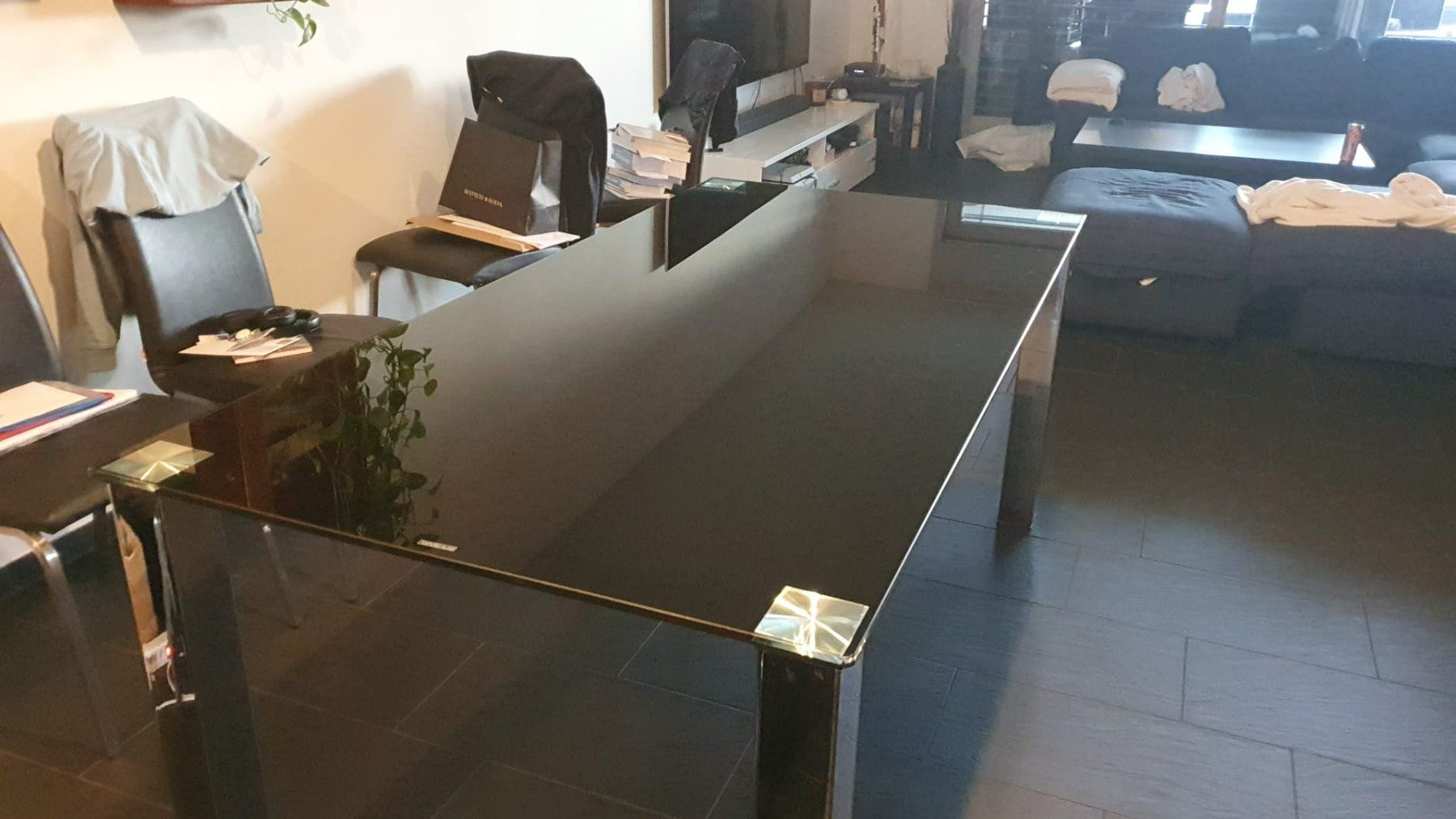 Tische: Tisch aus robustem Glas – Neu (gemäss Beschreibung) aus Dübendorf von jan_r82c 1