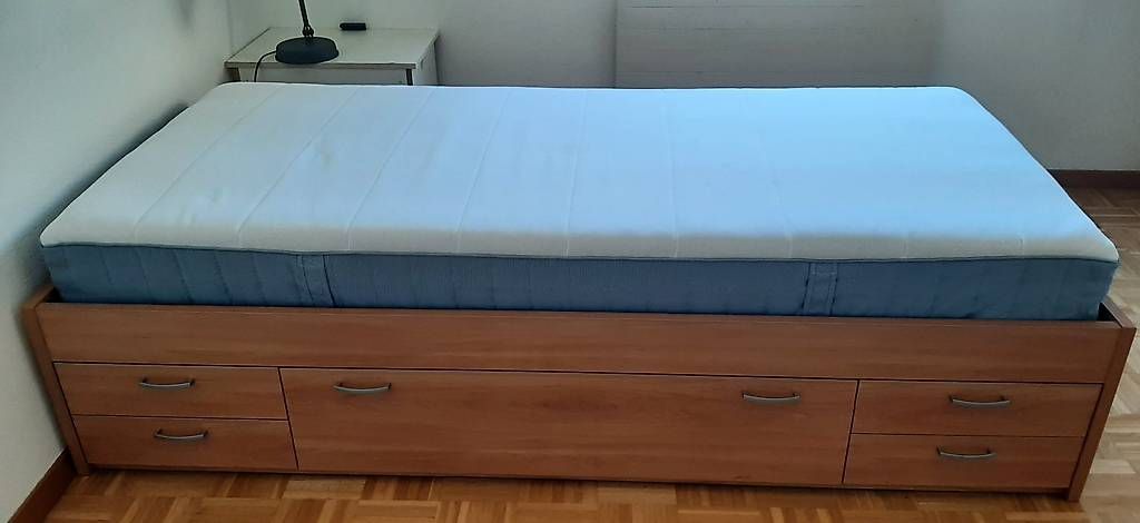 Betten: Letto con doghe e cassetti e materasso Ikea Vesteroy – Gebraucht aus Lugano von mrj_2vw9 1