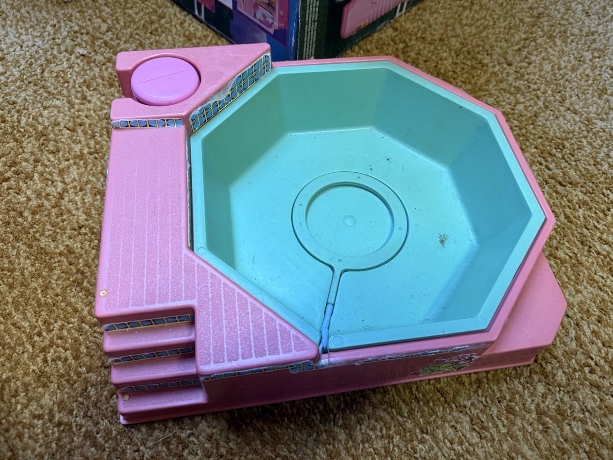 Spielzeuge: Barbie Magic Van Traummobil mit Pool Originalverpackung – Gebraucht aus Füllinsdorf von bruri76 3