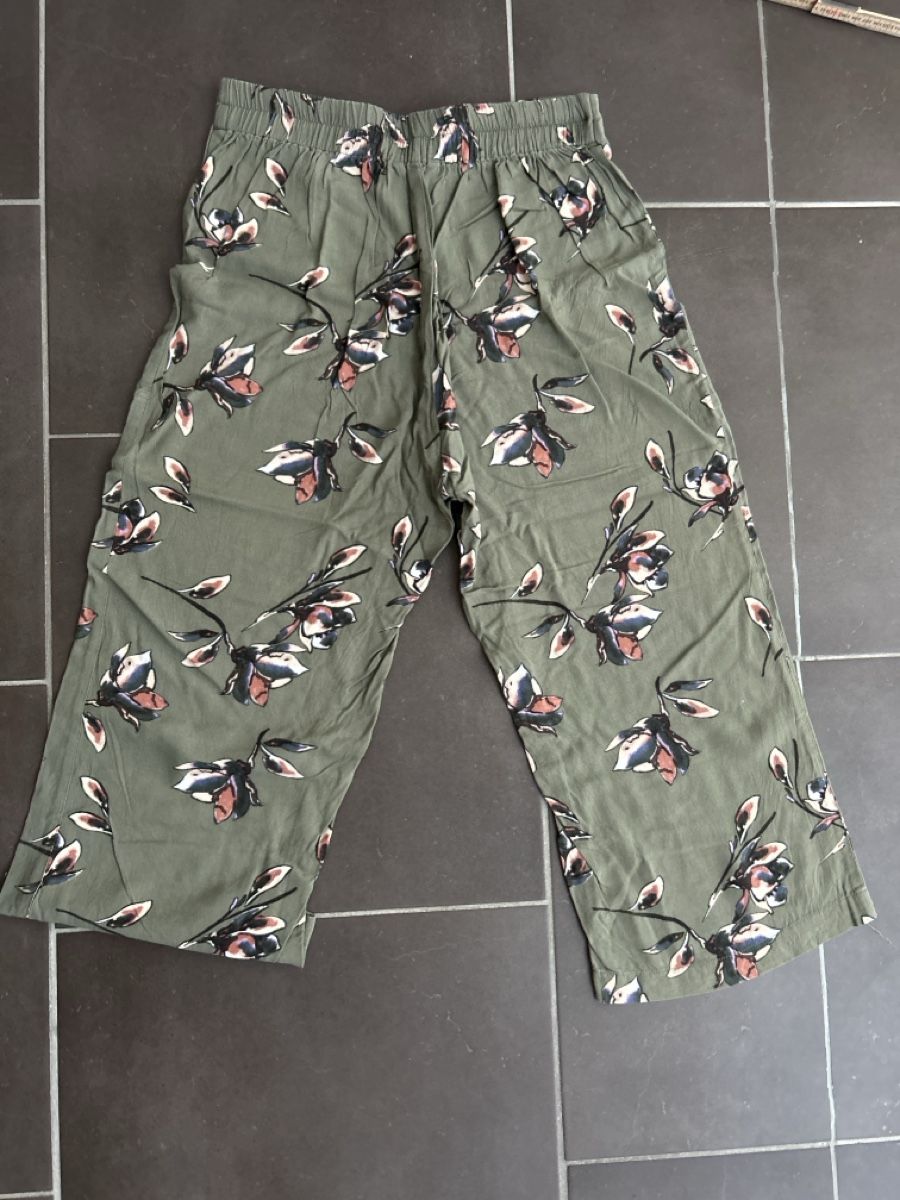 Vero Moda Pantaloni: Stoffhose von Vero Moda Gr. S – Usato da Winterthur venduto da Guizza93 4