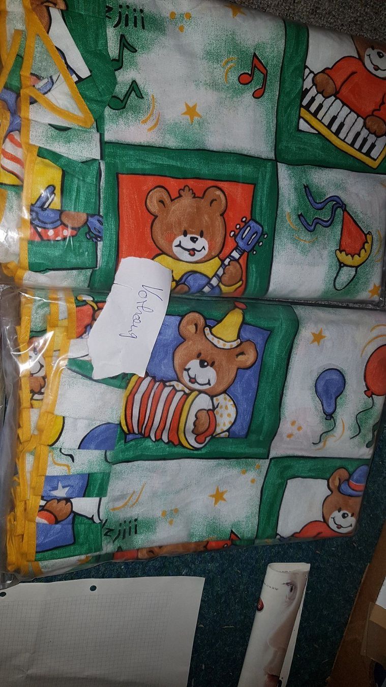 Bettwäsche: Vorhang zu Kinderbett Motiv wählen – Gebraucht aus Schwarzenburg von Flamingo07