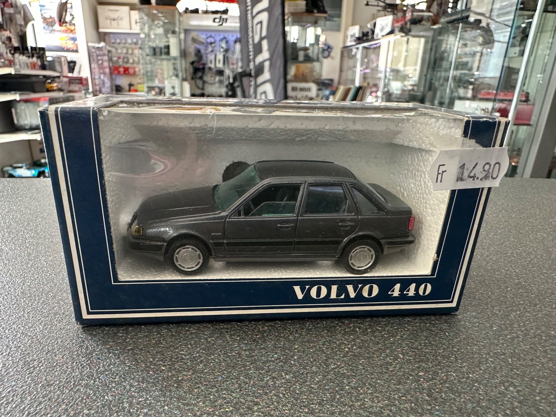 Volvo Modellini d'auto: AHC Models 1:43 Volvo 440 – Usato da Chiasso venduto da Carrara-Modellismo