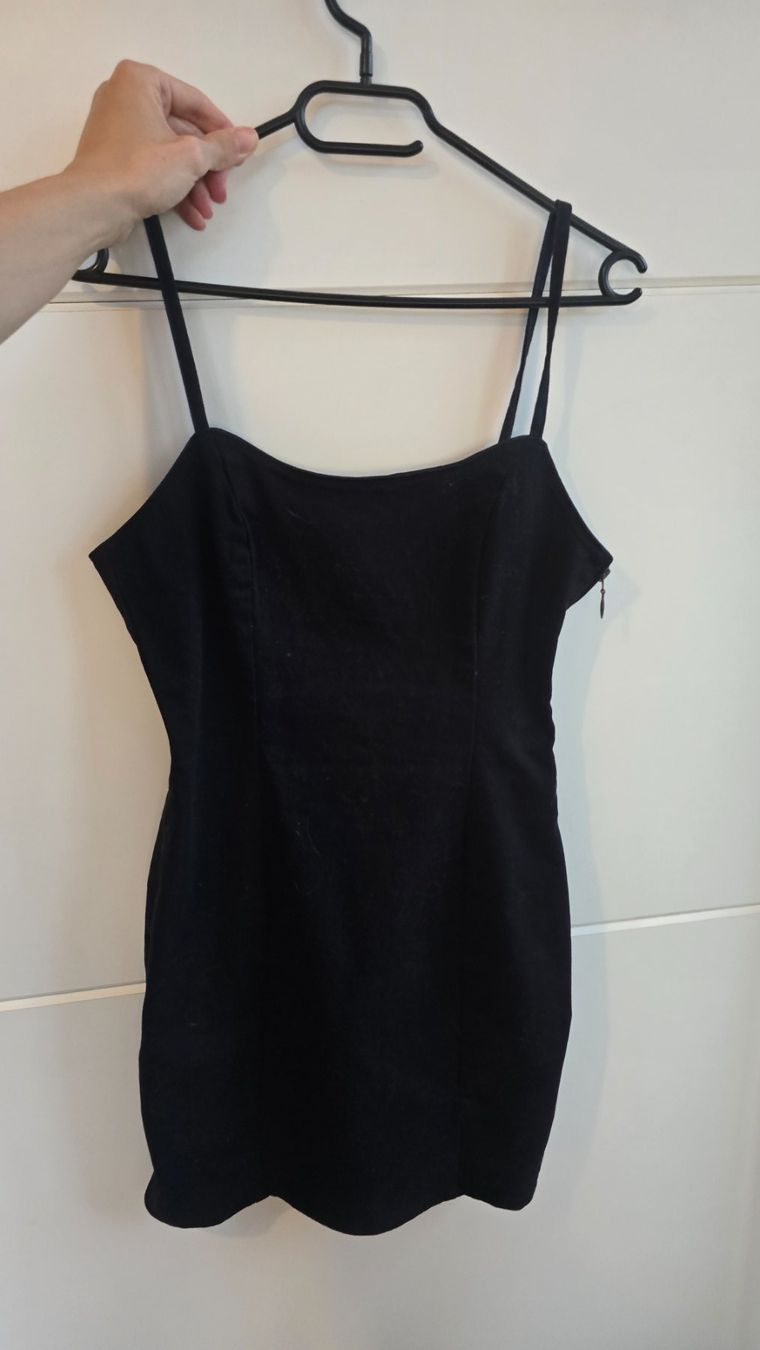 H&M Kleider: Jeans Kleid H&M – Gebraucht aus Schlieren von sal_y5v2