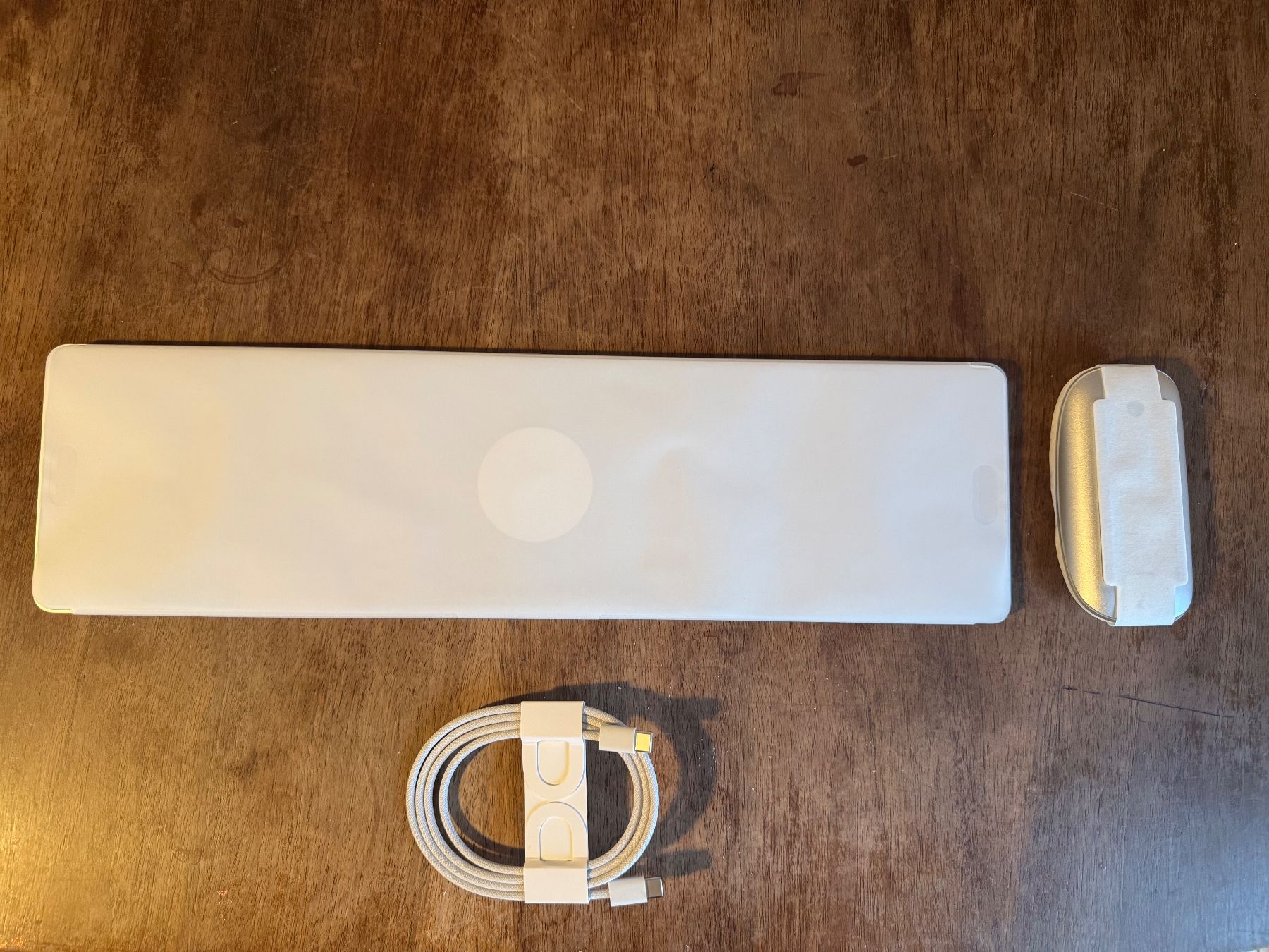 Apple Tastiere: Apple Magic Keyboard Touch ID CH et Magic Mouse USB C – Nuovo e nell'imballaggio originale da Lausanne venduto da FrankAhzz 1
