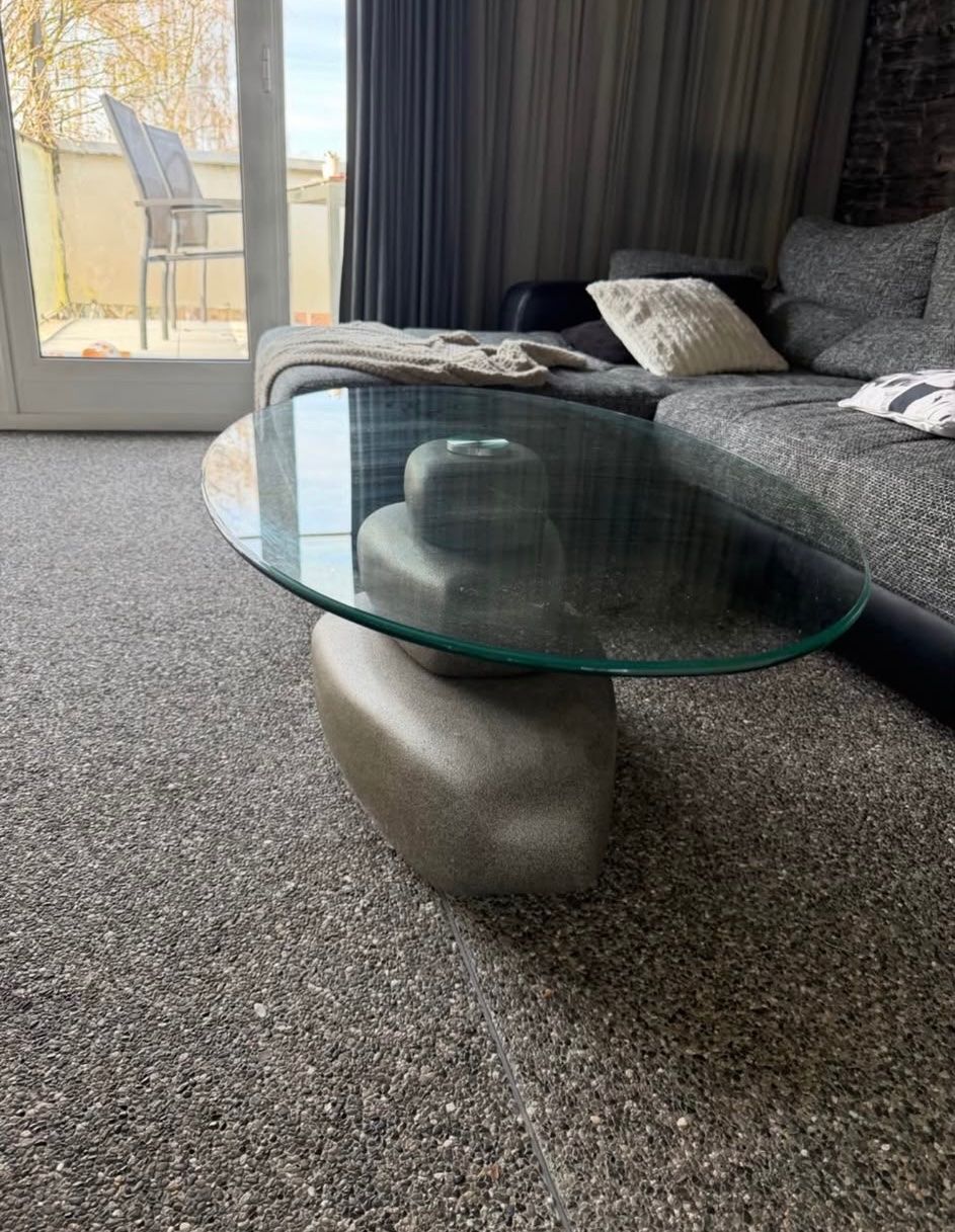 Pfister Tische: Couchtisch – Gebraucht aus Bern von deb_s7lk