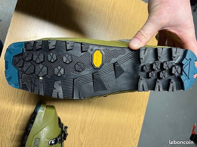 Scarpe da uomo: Chaussure ski Freerando K2 Dispatch pro 26.5 Chaussons neufs – Usato da Genève venduto da cho_jf98 1