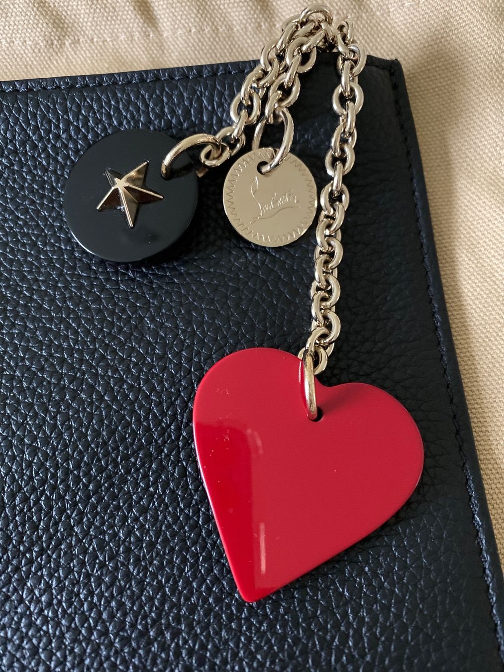 Christian Louboutin Taschen für Damen: CHRISTIAN LOUBOUTIN LEDER CLUTCH – Neu (gemäss Beschreibung) aus Wald ZH von Gosia_N 2