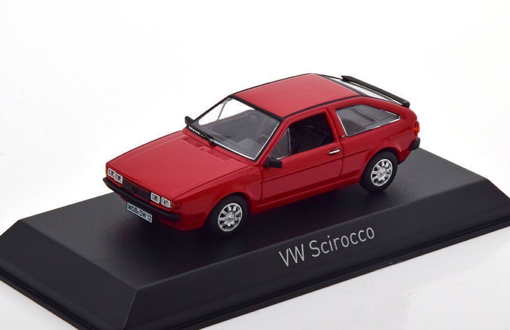 Volkswagen Modellini d'auto: VW Scirocco II Phase I 1981-1982 rot / schwarz      1:43 – Nuovo e nell'imballaggio originale da Gerlafingen venduto da espero88