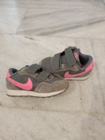 Nike Kinderschuhe grau pink mit Klettverschluss Gr. 22