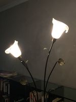 Lampada da terra con fiori 