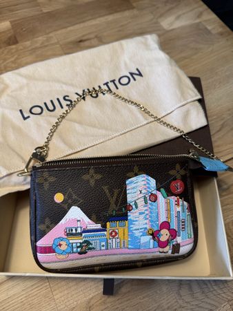 Louis Vuitton Mini Pochette Accessoires Vivienne Tokyo 2021