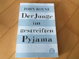 "Der Junge im gestreiften Pyjama" - John Boyne