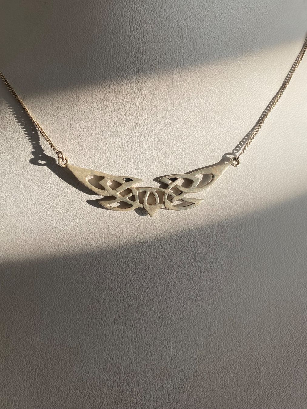 Catenine: Collier avec pendentif nœud celtique – Usato da Vuadens venduto da lutine77 3