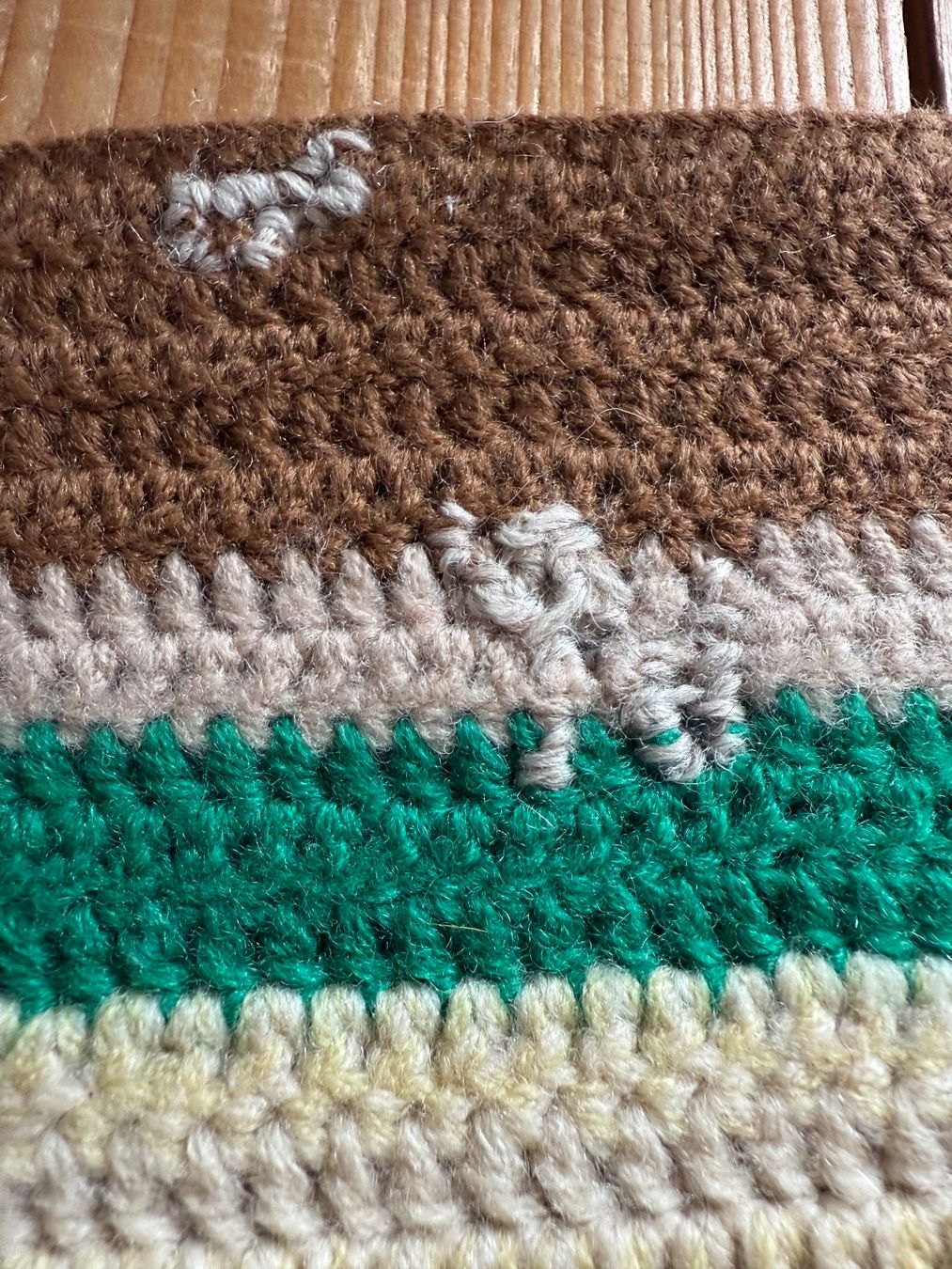 Coperte: Vintage Häckeldecke in mega Farbkomposition – Usato da Luzern venduto da Mamutpe 4