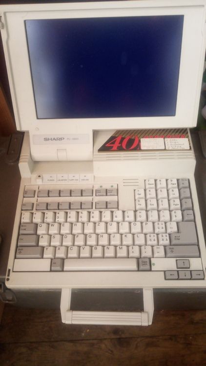 Notebooks: Sharp PC-4600 Tragbarer Computer - Sammlerstück Rarität! – Gebraucht aus Belp von Guadalupe84