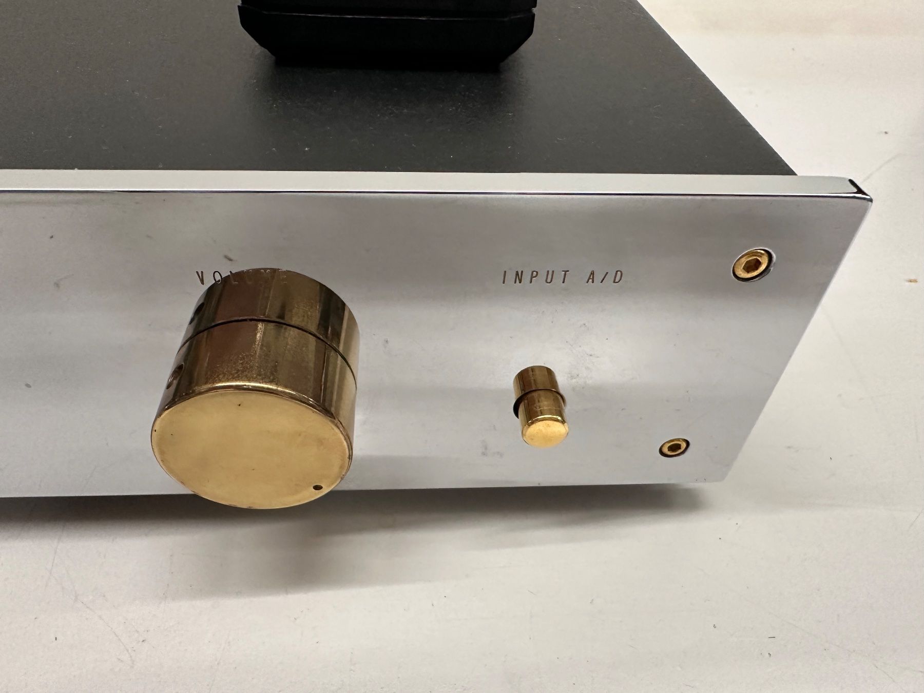 Convertisseurs: AVM Evolution DAC 1.2 Digital-Analog-Wandler gebraucht – D'occasion à Schüpfen par schumi75 2
