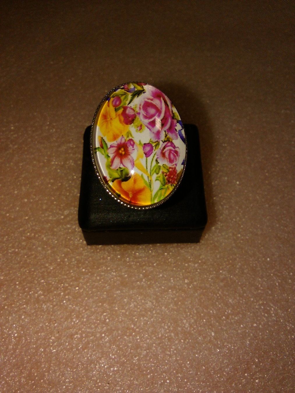 Bagues: RING EDELSTHAL MIT BLUMEN,,,GLANZIG – Neuf (Voir description) à Basel par bijoutrie_4 2