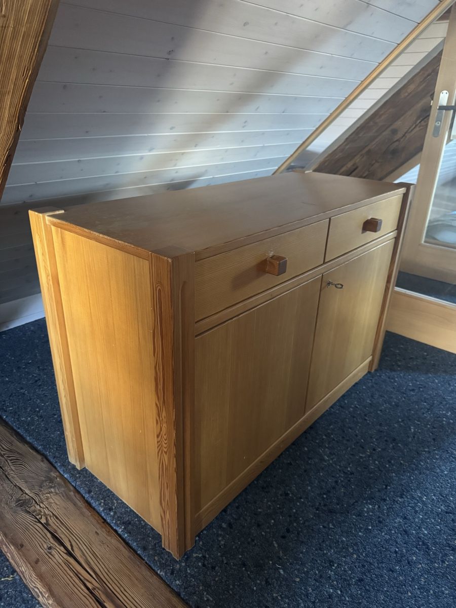 Cassettiere: Kommode Massivholz 110x45x73 – Usato da Cham venduto da matap1